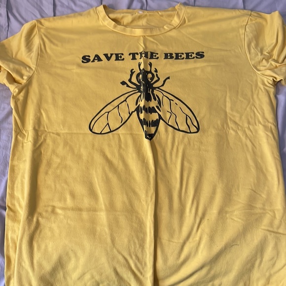 Various Oversized Shirts - Picture 3 of 5